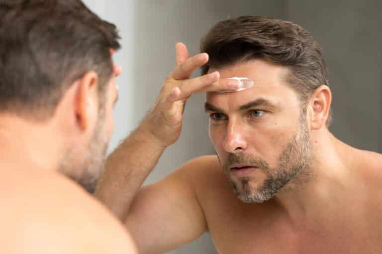 Homme : prendre soin de sa peau après 30 ans